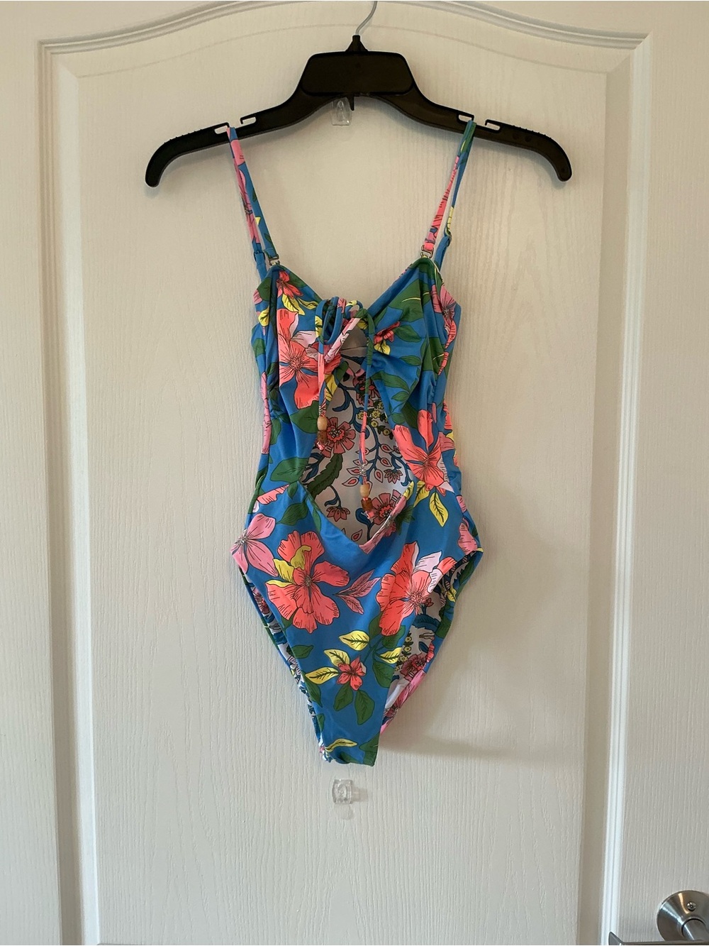 NWT Maaji Sz Medium Reversible front cut out tie Tropical or White Floral
